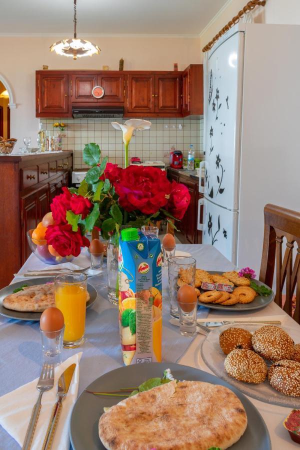 אכיליון Villa Emily מראה חיצוני תמונה